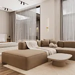 Luxury Ground Floor With Garden Suit Unique